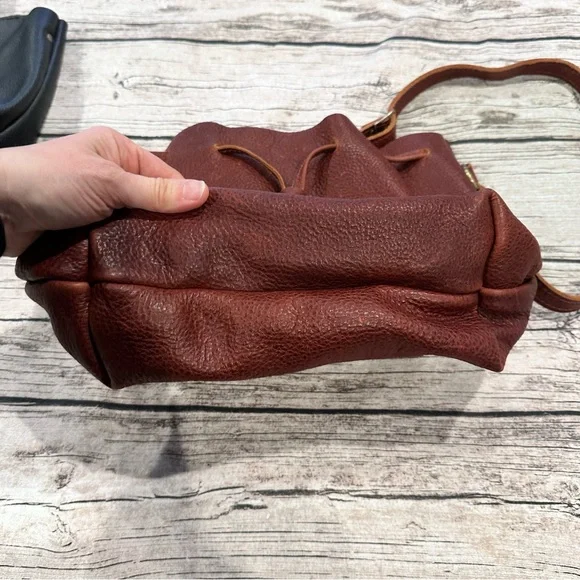 Portland Leather Goods Nutmeg Pebbled Leather Bucket Bag - Picture 5 of 9